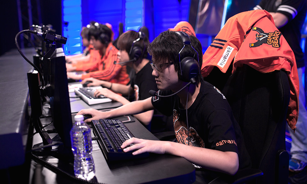 LPL陪练团无登峰组选手引电竞圈热议，退役明星选手加盟助力竞技水平提升-竞技宝(JJB)